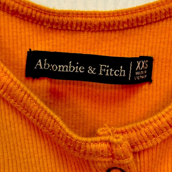 Abercrombie and finch yellow tank top with buttons and tiny straps XXS - Picture 7 of 8